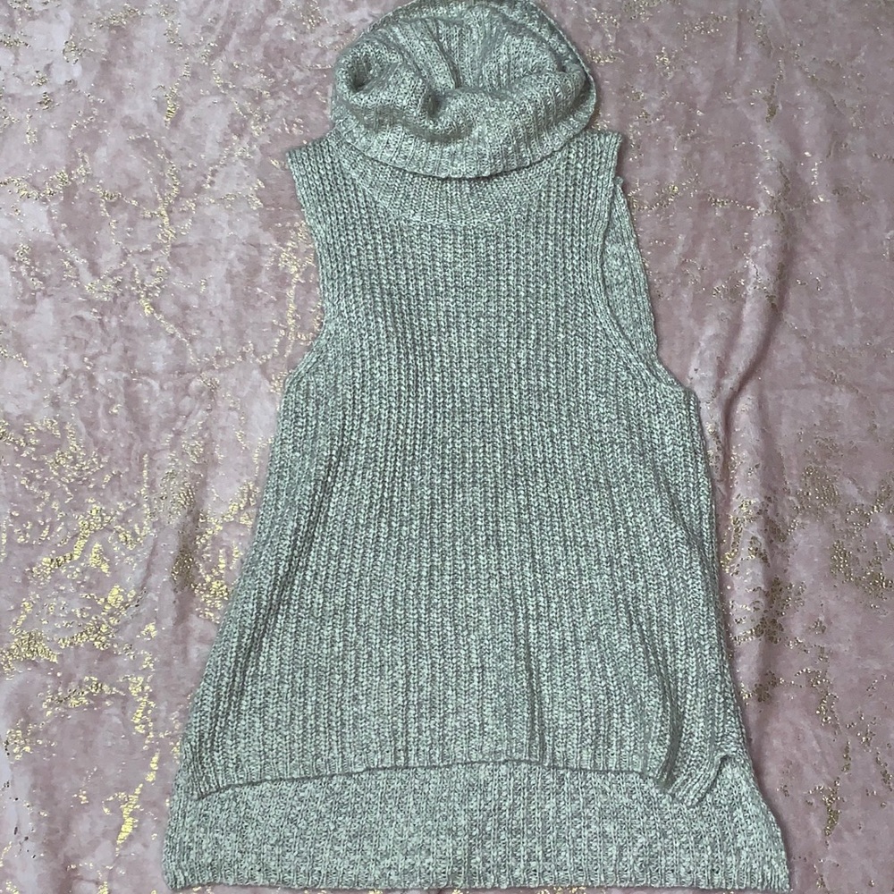 5/15!! Aeropostale sweater